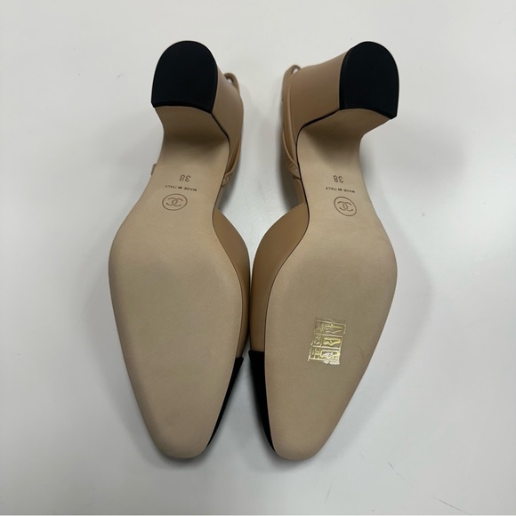 CHANEL Goatskin Grosgrain Cap Toe CC in Beige/Black - Picture 4 of 9